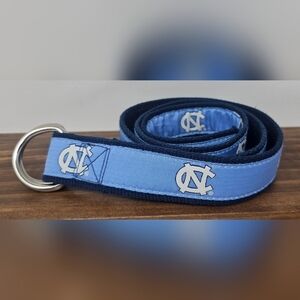 North Carolina Tarheels Moonshine Blue & White D Ring Belt Sz Medium